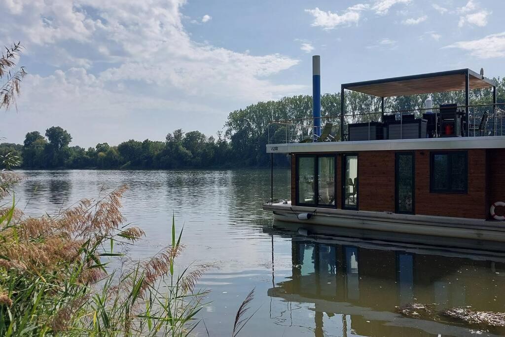 Riverboat-Rhein-Main Ferienloft Wiesbaden Extérieur photo